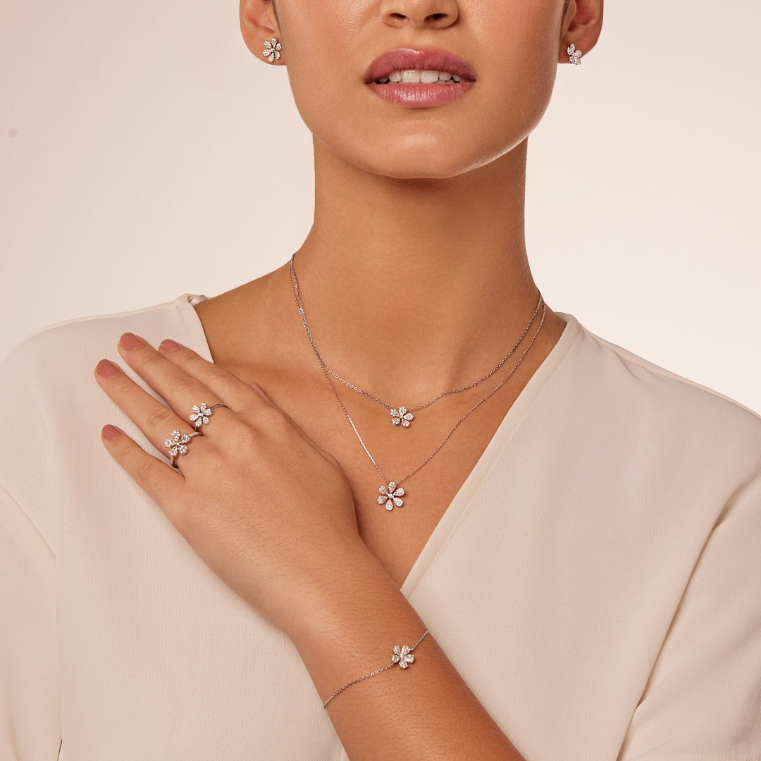 Flora Diamond Pendant Chain